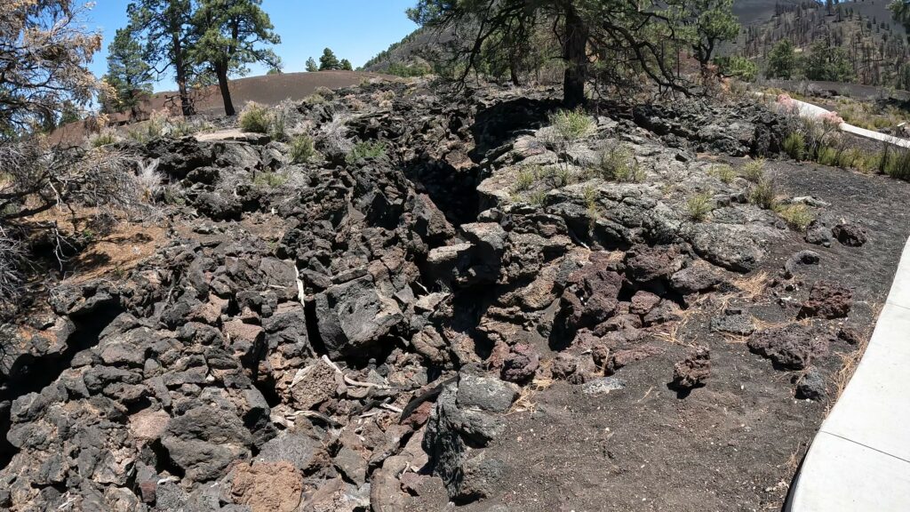 More Ground Fracture due to the Volcano's Eruption